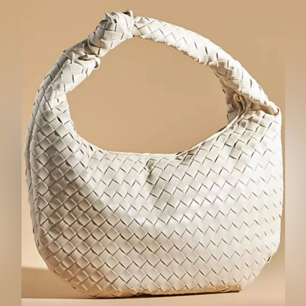 *RAFFLE* Melie Bianco Kathrine Extra Large Woven Shoulder Bag - Off White
